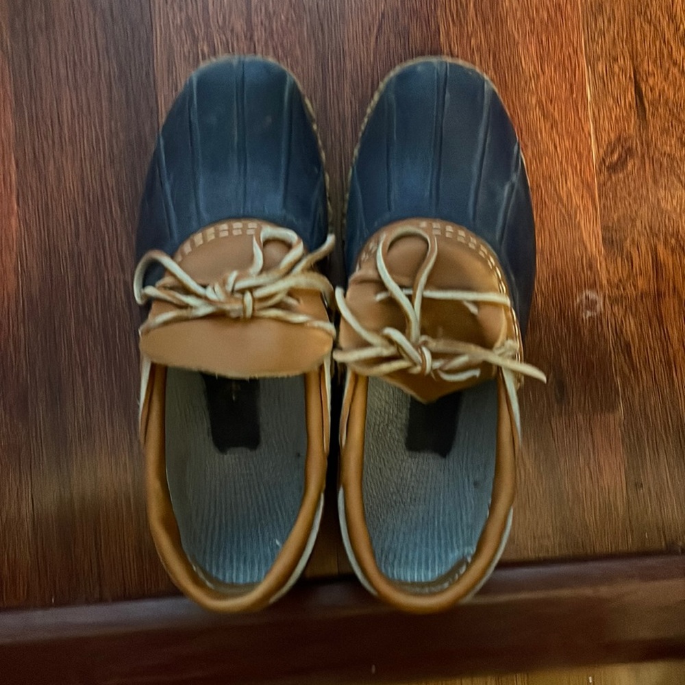 Bean boots